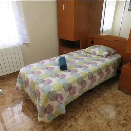 Bilbao, 3 Hab, 5 Camas, Wifi, Metro, Aparcamiento Gratis, Apartmán *