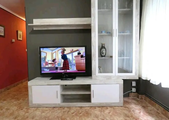 Bilbao, 3 Hab, 5 Camas, Wifi, Metro, Aparcamiento Gratis, Bilbao